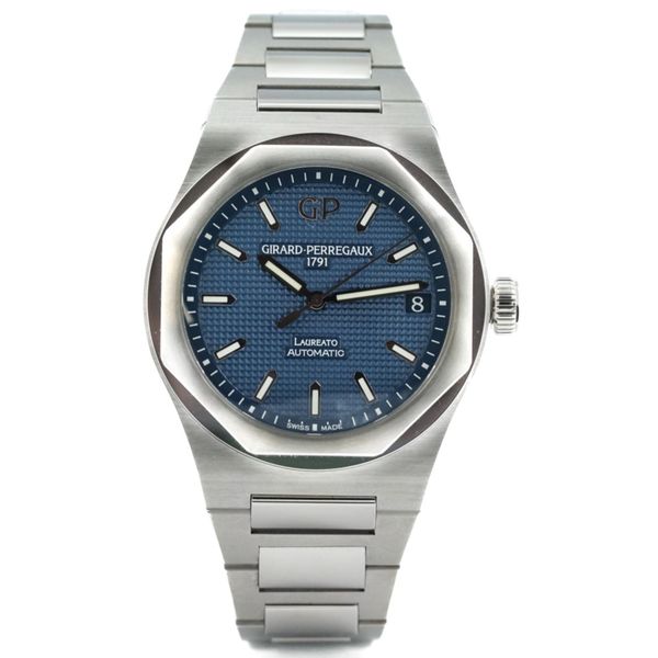 Girard Perregaux Laureato 81010-11-431-11A